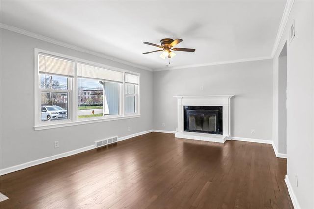 7617 Antioch Road, Overland Park, KS 66204