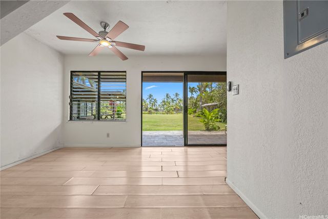 742 Mokapu Road, Kailua, HI 96734