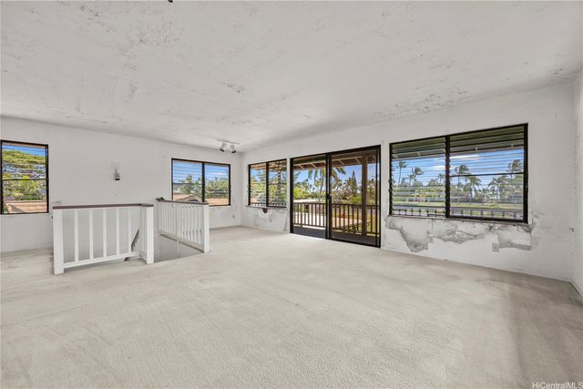 742 Mokapu Road, Kailua, HI 96734