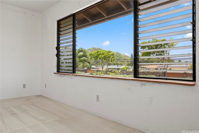 742 Mokapu Road, Kailua, HI 96734