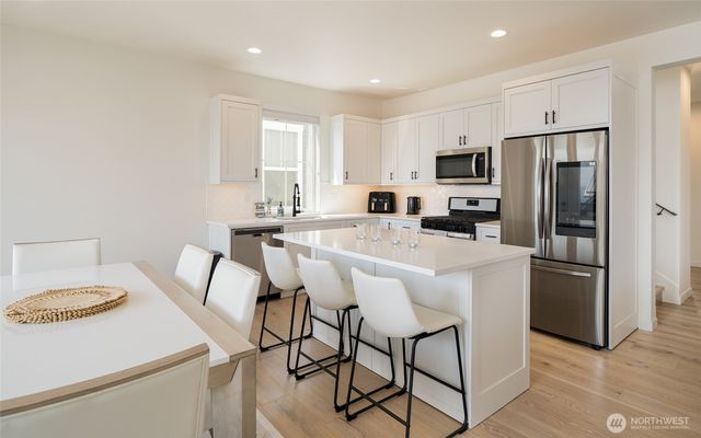 259 Bobcat Lane, Chelan, WA 98816