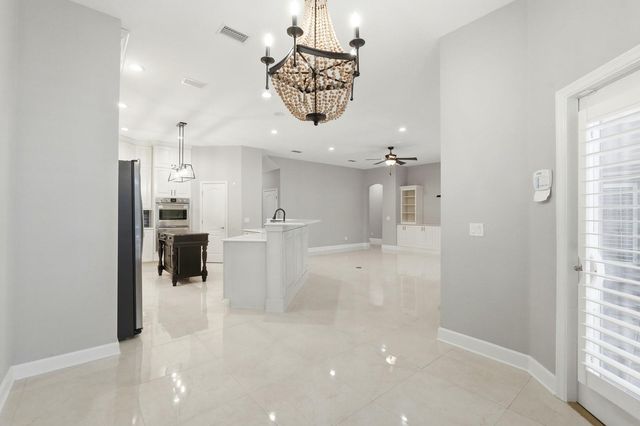 24 N PARK CIRCLE, Palm Coast, FL 32137