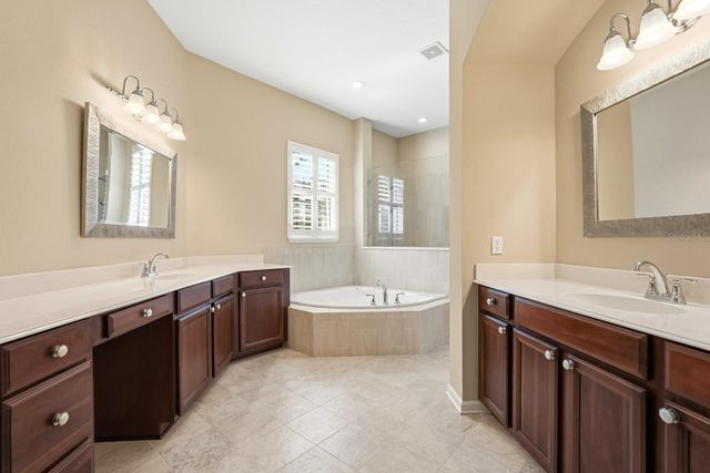 24 N PARK CIRCLE, Palm Coast, FL 32137