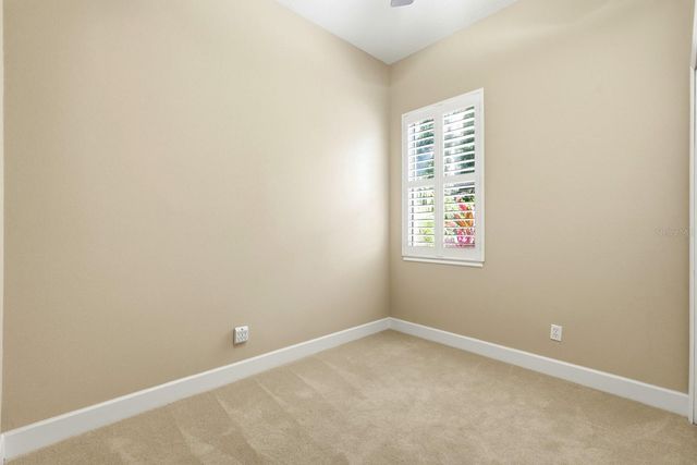 24 N PARK CIRCLE, Palm Coast, FL 32137