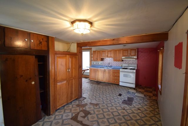 6 Dow Street, Exeter, NH 03833