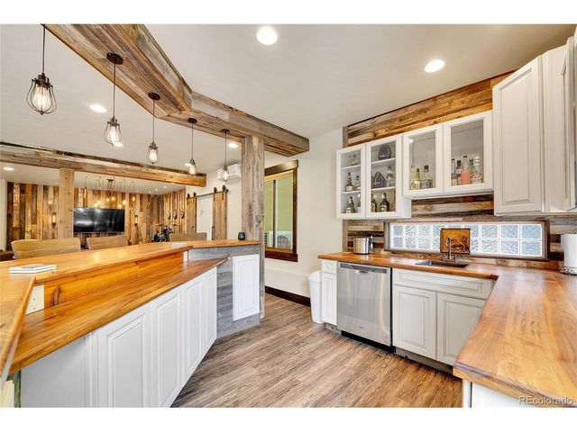 6349 Southridge Greens Blvd, Fort Collins, CO 80525