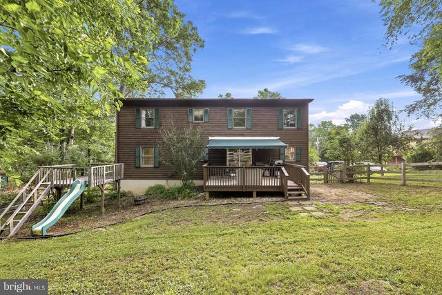 150 LAKE HOLIDAY RD, Cross Junction, VA 22625