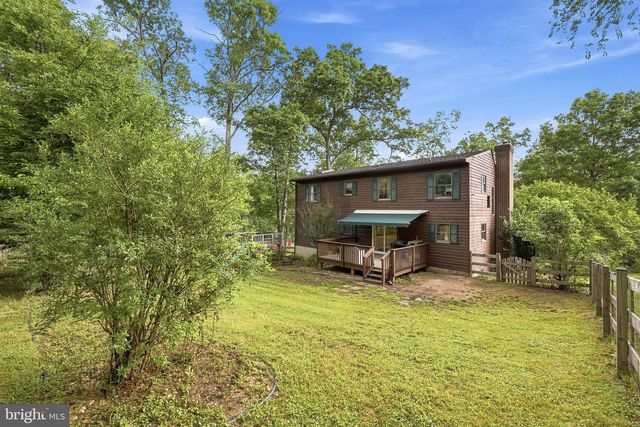 150 LAKE HOLIDAY RD, Cross Junction, VA 22625