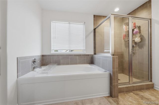 41165 Damask Drive, Clinton Township, MI 48038