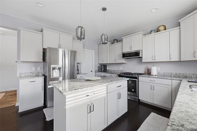 41165 Damask Drive, Clinton Township, MI 48038