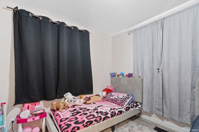 1715 Fleetwood Avenue, Fort Wayne, IN 46803