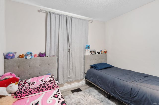 1715 Fleetwood Avenue, Fort Wayne, IN 46803