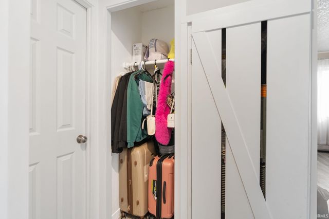 1715 Fleetwood Avenue, Fort Wayne, IN 46803