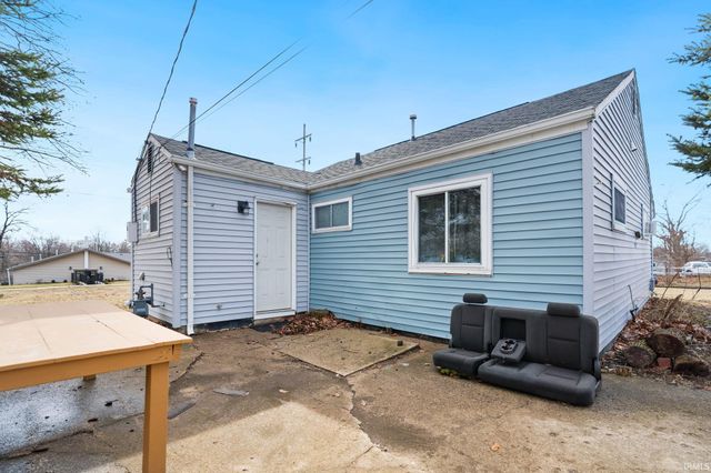 1715 Fleetwood Avenue, Fort Wayne, IN 46803