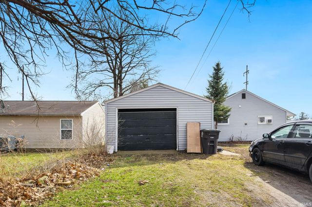 1715 Fleetwood Avenue, Fort Wayne, IN 46803