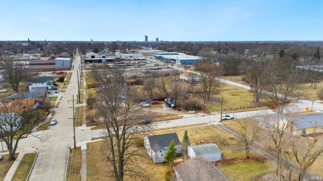 1715 Fleetwood Avenue, Fort Wayne, IN 46803