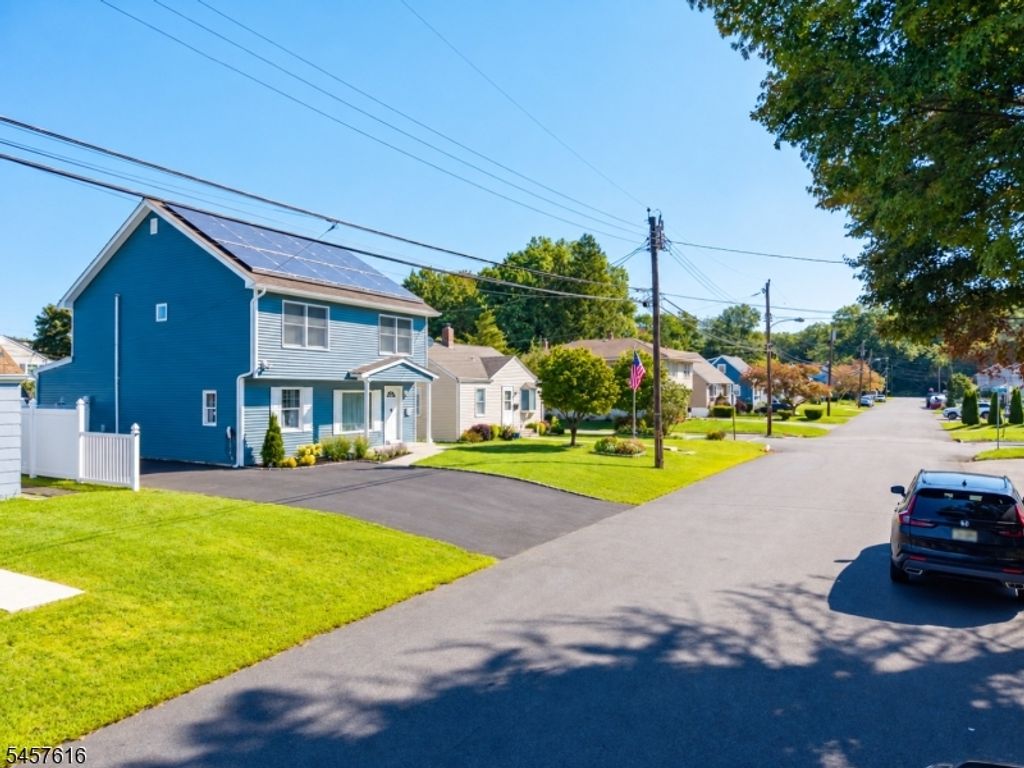 24 Park Ave, Wanaque Boro, NJ 07420 — photo 3