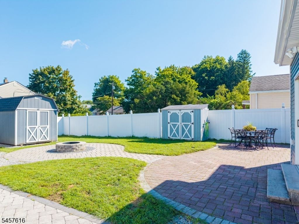 24 Park Ave, Wanaque Boro, NJ 07420 — photo 5