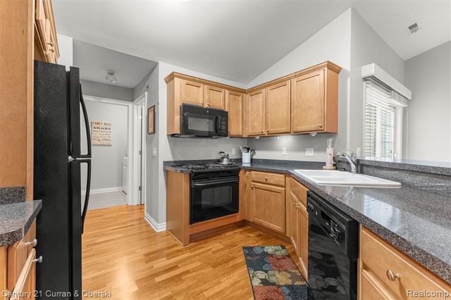45599 Graystone Lane, Canton, MI 48187