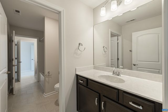 238 WINTERBERRY DR, Zion Crossroads, VA 22942