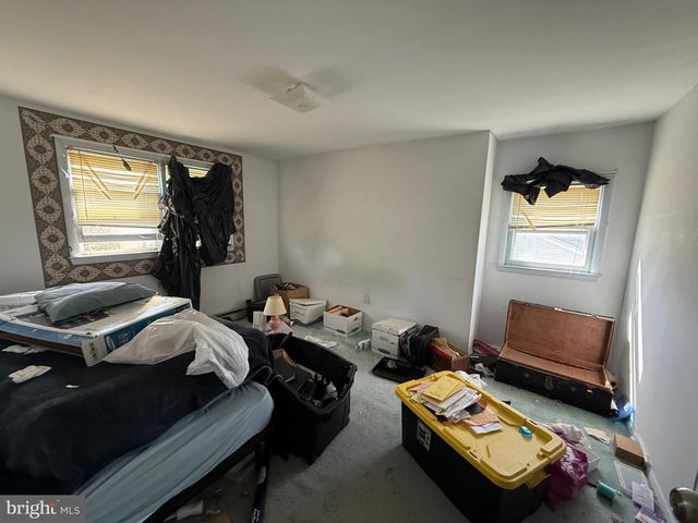 423 HOLMES DR, Burlington, NJ 08016