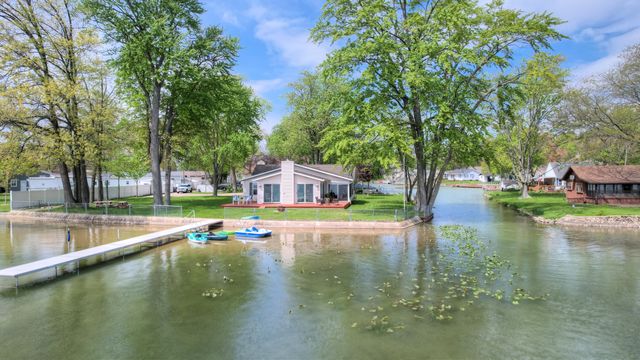 12880 Hazel Drive, Wayland, MI 49348