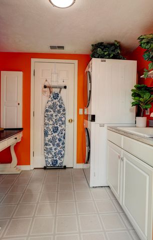 12880 Hazel Drive, Wayland, MI 49348