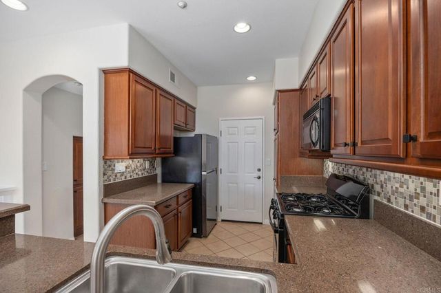 1235 Highbluff Avenue, San Marcos, CA 92078