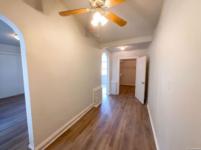222 COLEBROOK DR, San Antonio, TX 78228