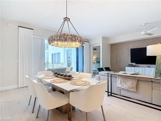 1125 Central AVE 462, Naples, FL 34102