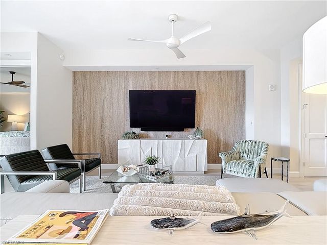 1125 Central AVE 462, Naples, FL 34102