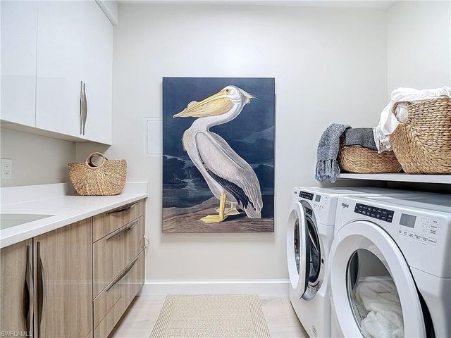1125 Central AVE 462, Naples, FL 34102
