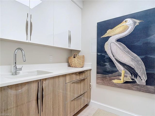 1125 Central AVE 462, Naples, FL 34102