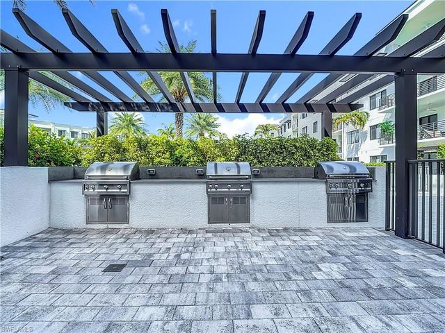 1125 Central AVE 462, Naples, FL 34102