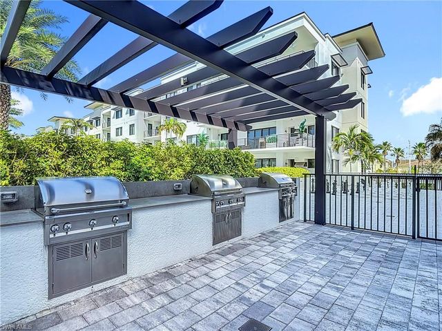 1125 Central AVE 462, Naples, FL 34102