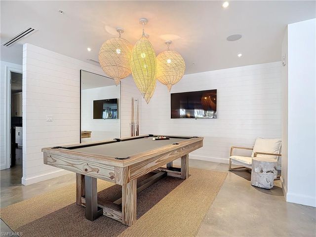1125 Central AVE 462, Naples, FL 34102