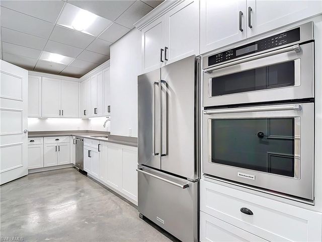 1125 Central AVE 462, Naples, FL 34102