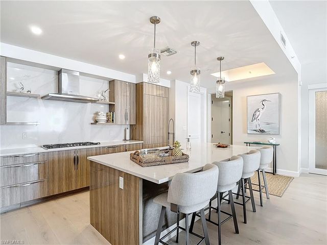 1125 Central AVE 462, Naples, FL 34102