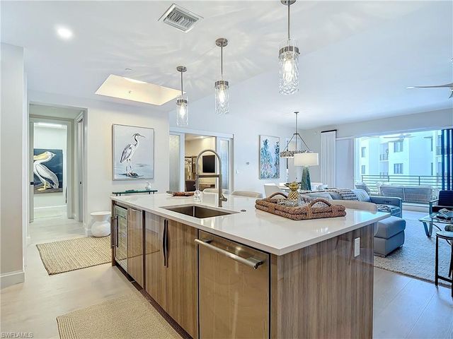 1125 Central AVE 462, Naples, FL 34102