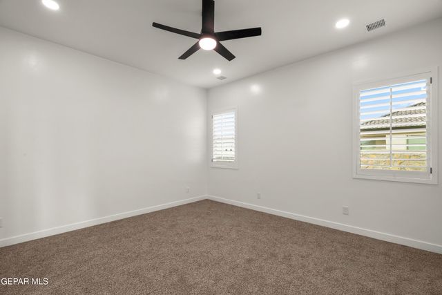 604 Paseo Campanero Street, Horizon City, TX 79928