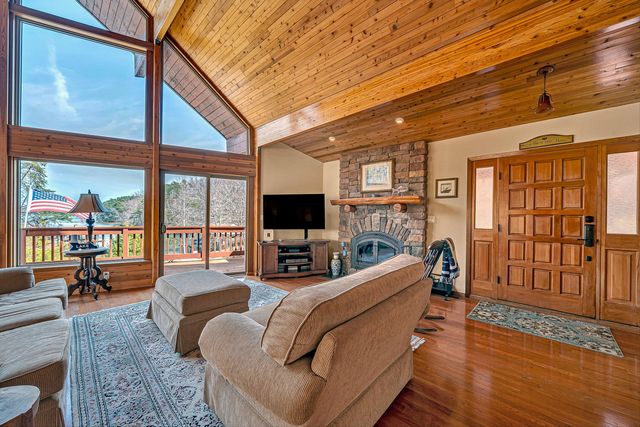 110 Windmere TRL, Moneta, VA 24121