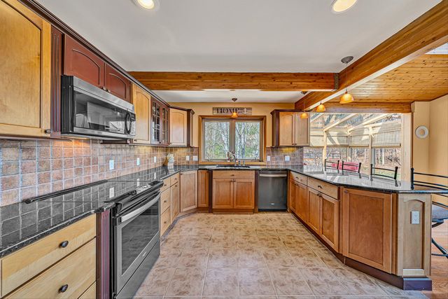 110 Windmere TRL, Moneta, VA 24121