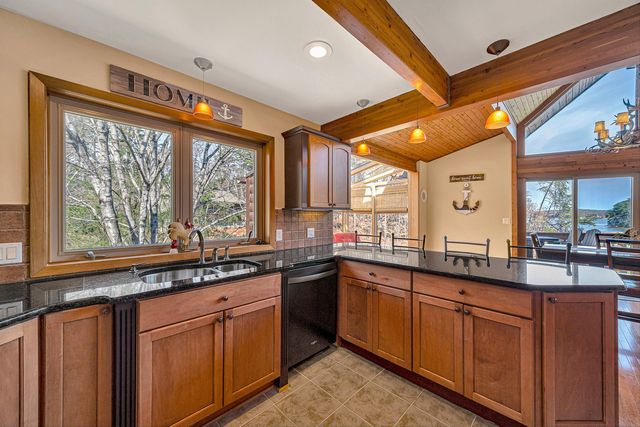 110 Windmere TRL, Moneta, VA 24121