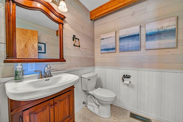 110 Windmere TRL, Moneta, VA 24121