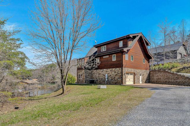 110 Windmere TRL, Moneta, VA 24121