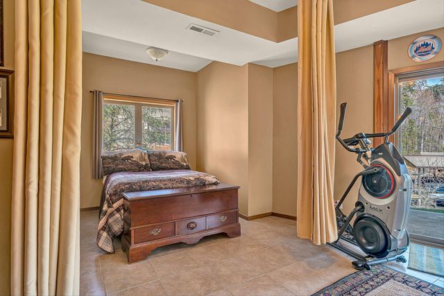 110 Windmere TRL, Moneta, VA 24121