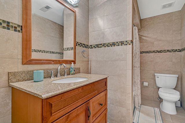 110 Windmere TRL, Moneta, VA 24121