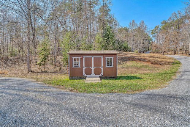 110 Windmere TRL, Moneta, VA 24121