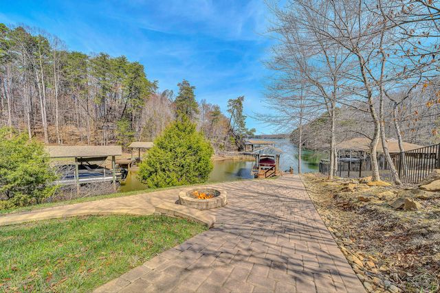 110 Windmere TRL, Moneta, VA 24121