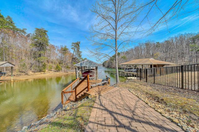 110 Windmere TRL, Moneta, VA 24121